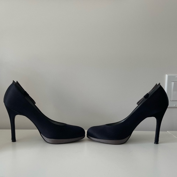 Stuart Weitzman Silk Bow Stiletto Heels - Picture 8 of 10
